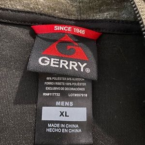 Gerry zip jacket. Mens size xl